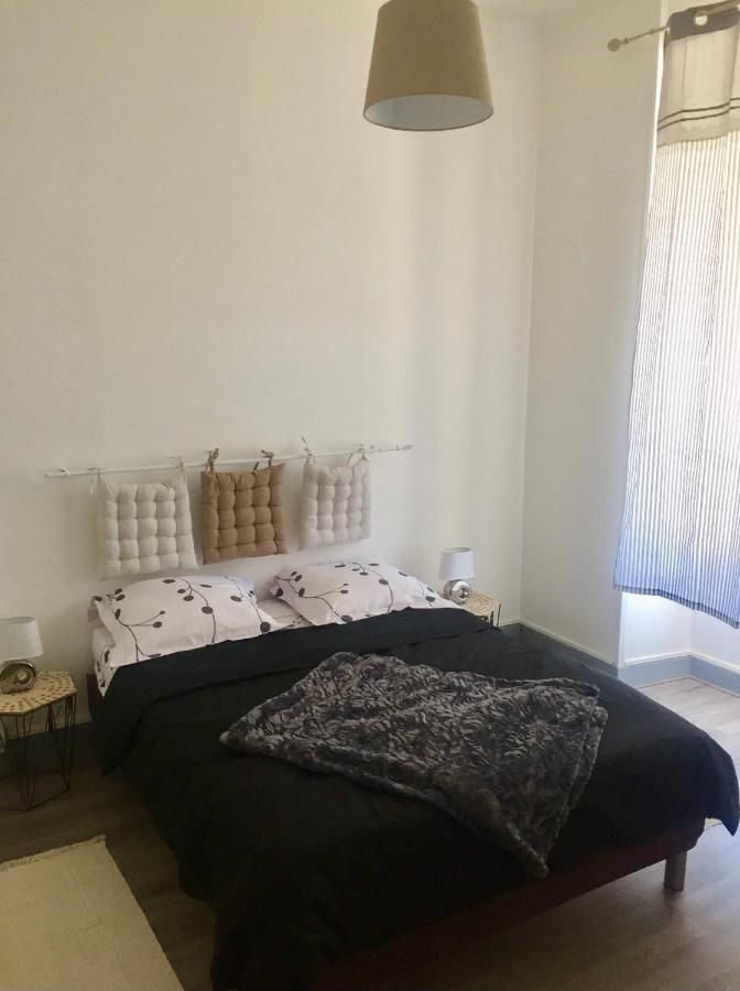 Charmant T2 Proche Vieille Ville Montluçon Екстериор снимка