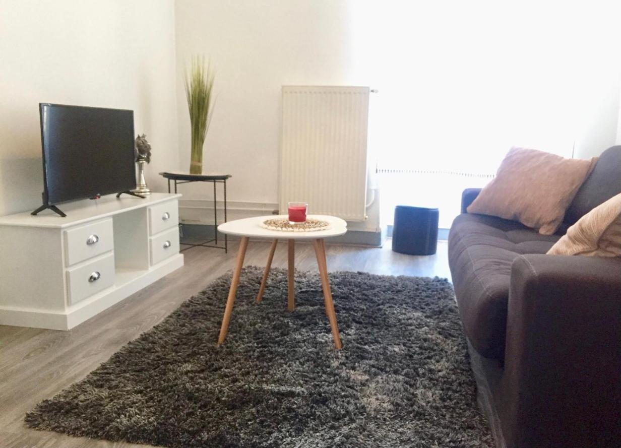 Charmant T2 Proche Vieille Ville Montluçon Екстериор снимка